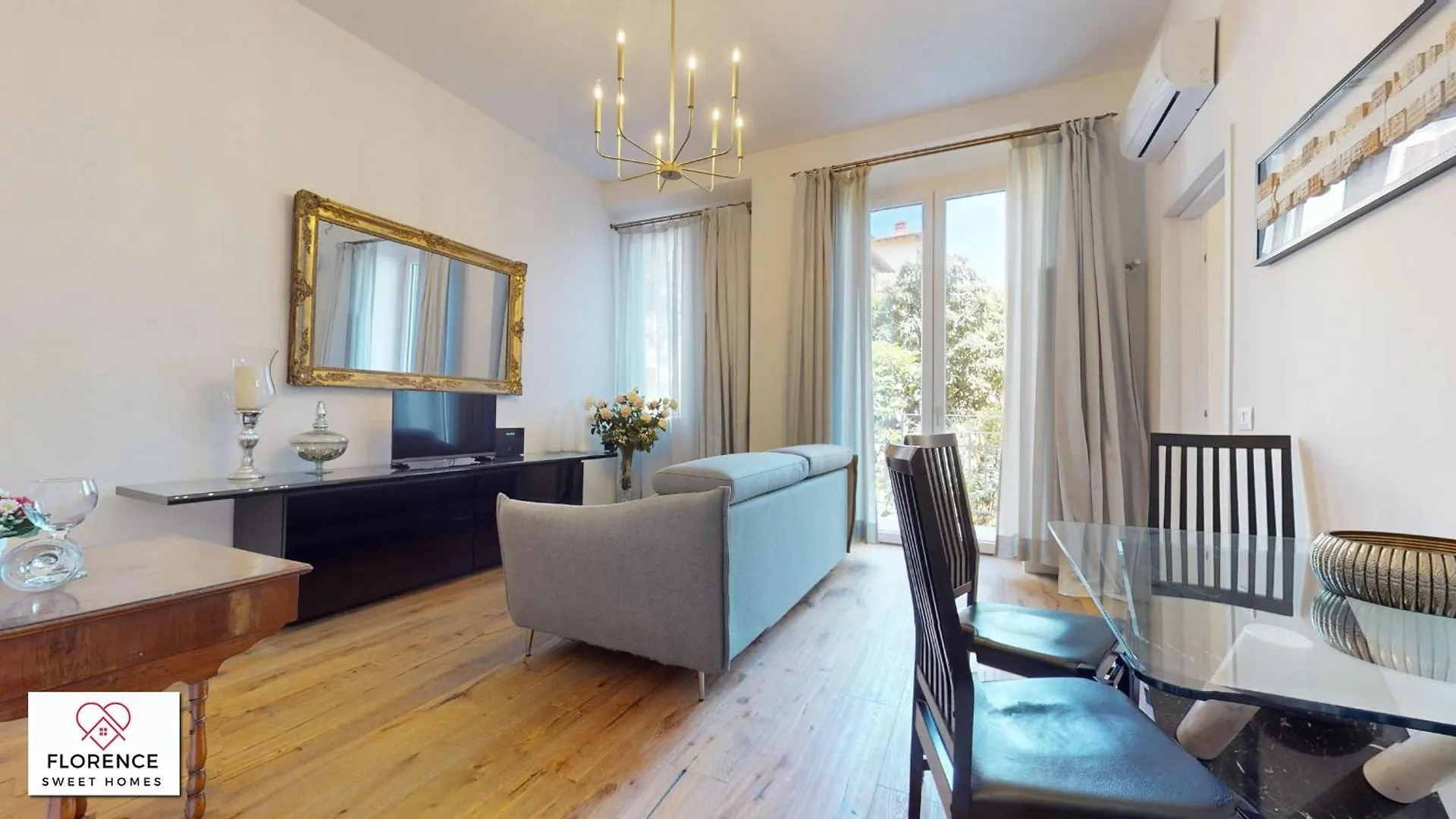 Central Rail Apartment By Florence Sweet Homes